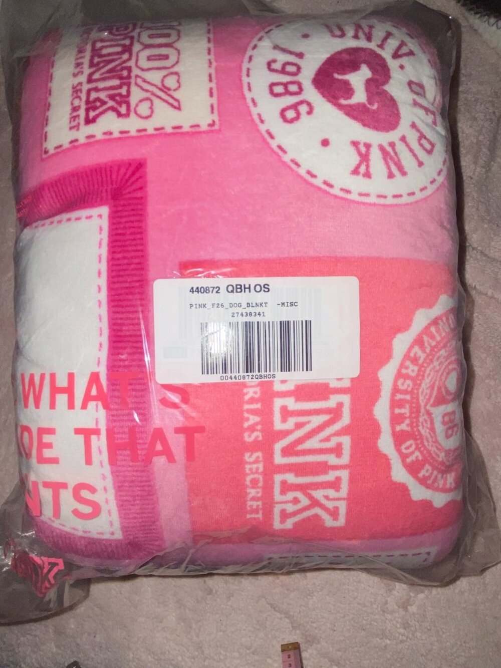 VS Pink Pink Friday Fleece Sherpa Blanket and mystery pup dog, new in bag